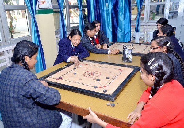 crystal ghatkopar amenities