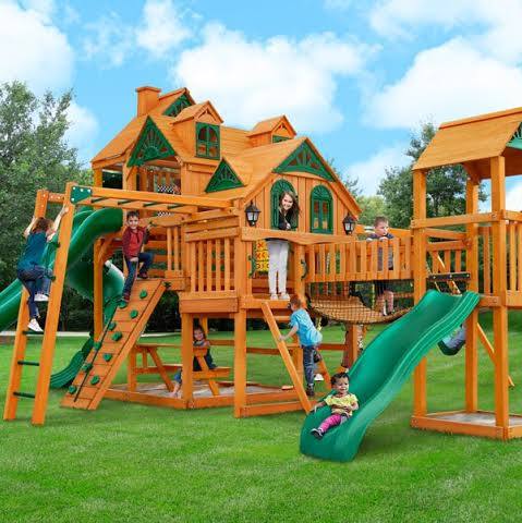 Kalpataru Magnus BKC children's play area and recreational facilities.