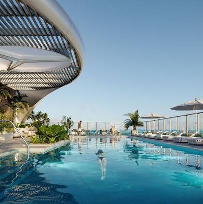 Kalpataru Magnus BKC swimming pool and luxury residential facilities near BKC.